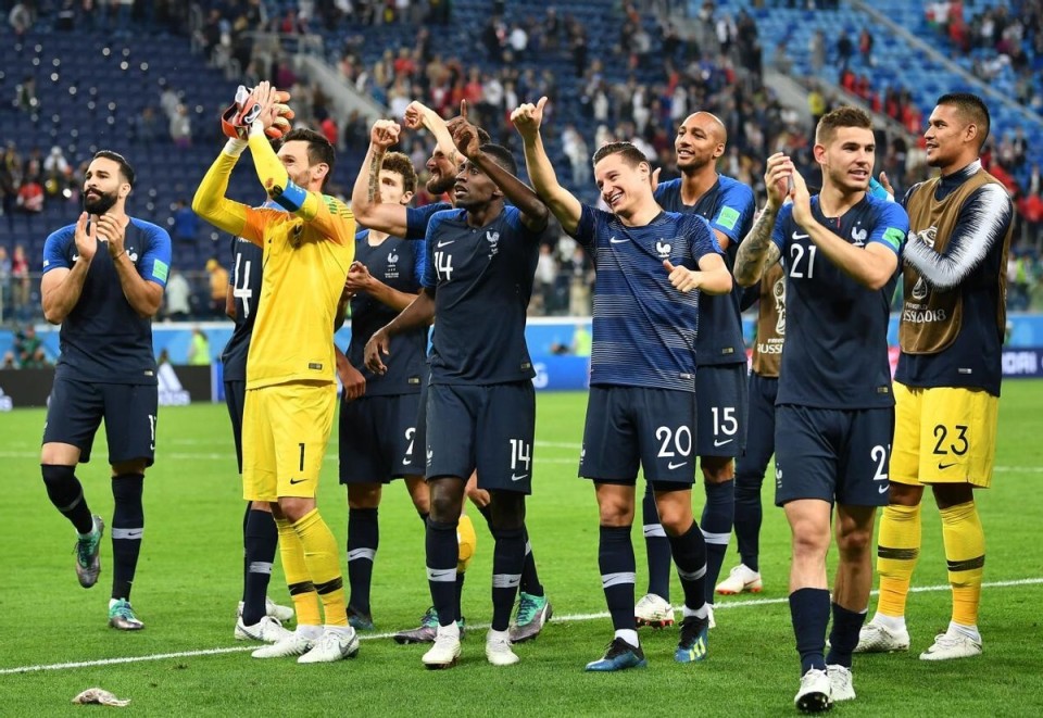 更强调游泳 更强调游泳