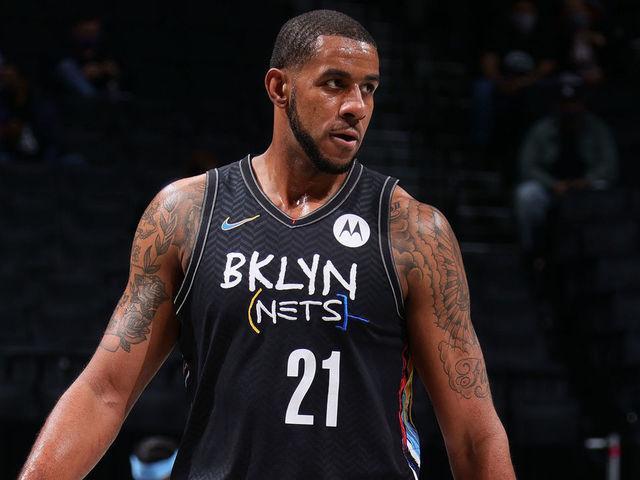 我们以两个 我们以两个