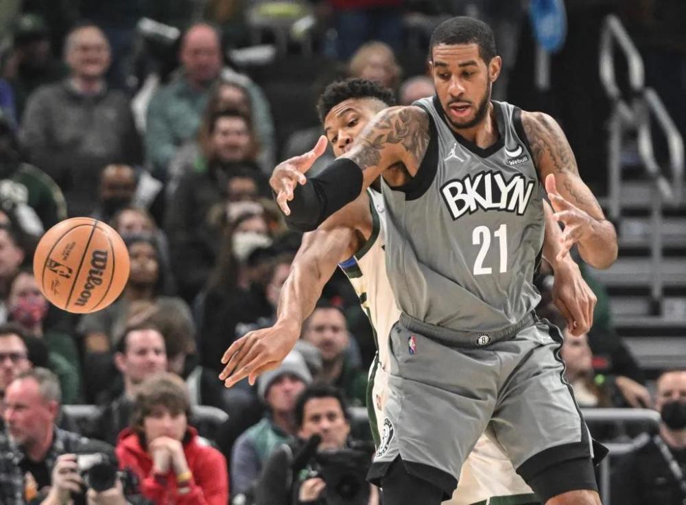 帮助球队维 帮助球队维